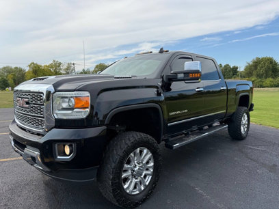 Used 2018 GMC Sierra 2500 Denali w/ Duramax Plus Package