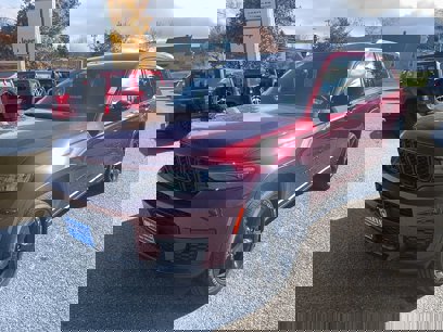 New 2025 Jeep Grand Cherokee L Altitude