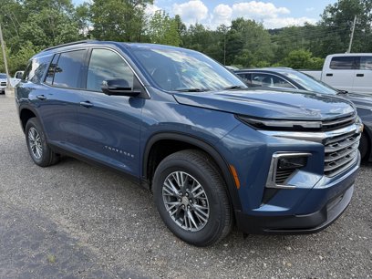 New 2025 Chevrolet Traverse LT w/ Driver Confidence Package