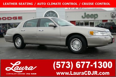 Used 2001 Lincoln Town Car Executive