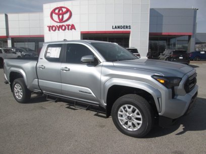 New 2024 Toyota Tacoma SR5