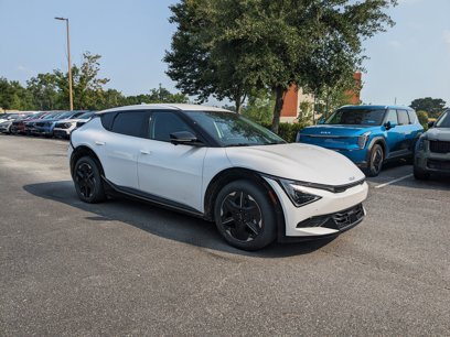 New 2025 Kia EV6 Wind