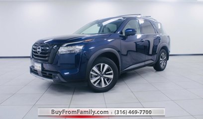 Used 2022 Nissan Pathfinder SL w/ SL Black Package