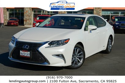 Used 2017 Lexus ES 300h