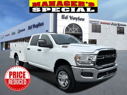 New 2024 RAM 2500 Tradesman w/ Chrome Appearance Group