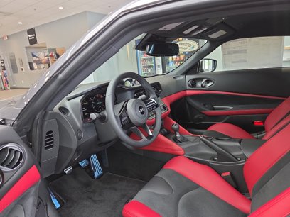 New 2025 Nissan Z Performance w/ Floor Mat Package
