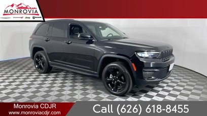 Used 2023 Jeep Grand Cherokee Altitude