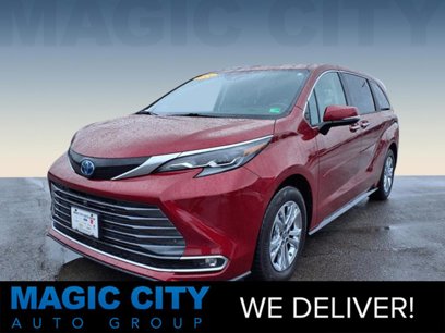 Used 2024 Toyota Sienna Platinum