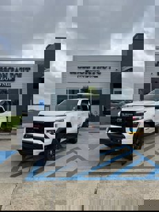 Used 2024 GMC Canyon Elevation w/ Convenience Package