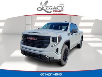New 2025 GMC Sierra 1500 Pro w/ Graphite Edition