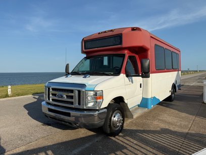 Used 2013 Ford E-450 and Econoline 450 Super Duty w/ Shuttle Bus Prep Pkg