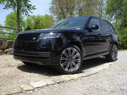 New 2025 Land Rover Range Rover SE