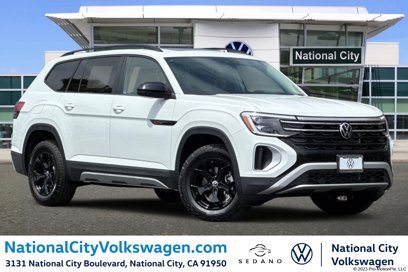 New 2025 Volkswagen Atlas Peak Edition SE