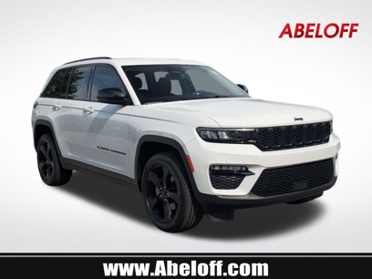 Used 2023 Jeep Grand Cherokee Limited w/ Black Appearance Package