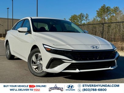 Certified 2025 Hyundai Elantra SE