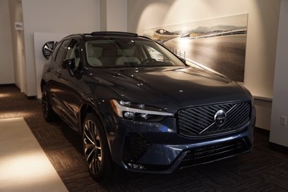 New 2026 Volvo XC60 B5 Ultra w/ Protection Package Premier