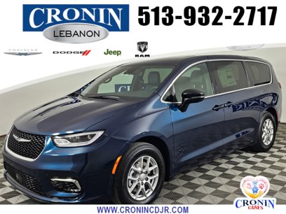 New 2025 Chrysler Pacifica Select