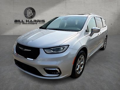 Used 2022 Chrysler Pacifica Limited