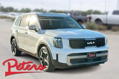 Used 2023 Kia Telluride EX w/ EX Captain's Chair Package