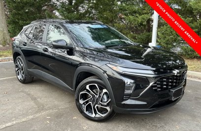 New 2025 Chevrolet Trax RS w/ Sunroof Package