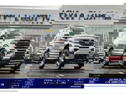 New 2024 Ford Explorer XLT w/ Equipment Group 202A