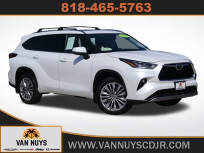 Used 2023 Toyota Highlander Platinum