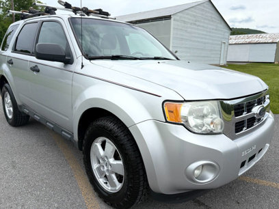 Used 2010 Ford Escape XLT