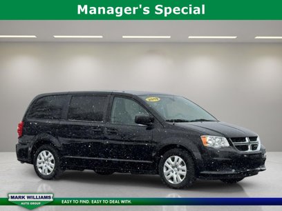 Used 2019 Dodge Grand Caravan SE w/ UConnect Hands-Free Group