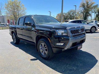 New 2025 Nissan Frontier SV w/ SV Convenience Package