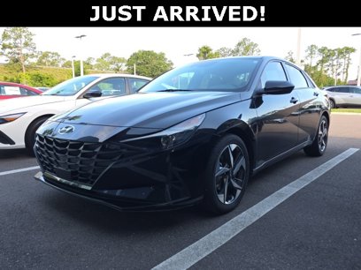 Certified 2023 Hyundai Elantra SEL w/ Convenience Package