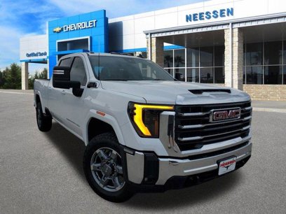 New 2025 GMC Sierra 2500 SLE w/ Preferred Package
