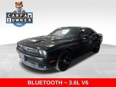 Used 2016 Dodge Challenger SXT