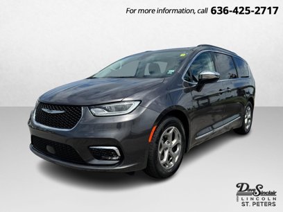 Used 2023 Chrysler Pacifica Limited