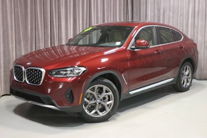 Certified 2022 BMW X4 xDrive30i w/ Premium Package 2