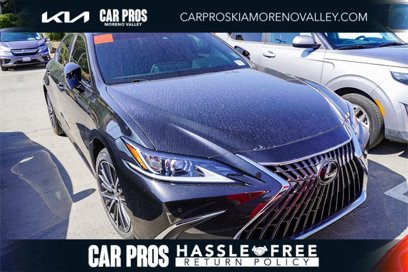 Used 2025 Lexus ES 300h w/ Premium Package