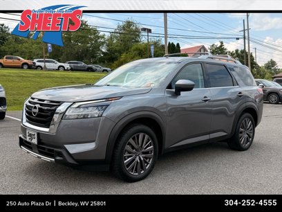 Used 2023 Nissan Pathfinder SL