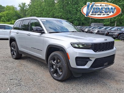 New 2025 Jeep Grand Cherokee Altitude