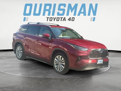 Used 2024 Toyota Highlander Platinum