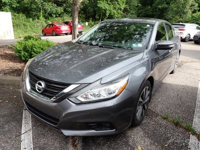 Used 2016 Nissan Altima 2.5 SV w/ Convenience Package