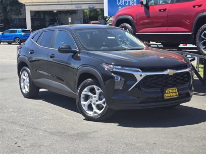New 2025 Chevrolet Trax LS w/ LS Convenience Package
