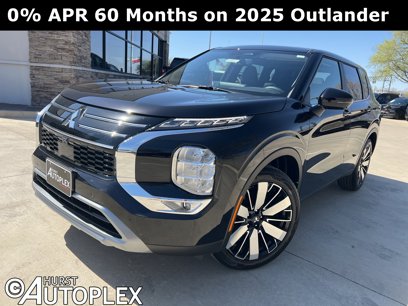 New 2025 Mitsubishi Outlander SE