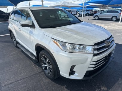 Used 2019 Toyota Highlander LE