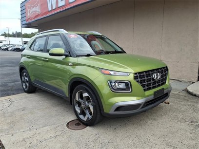 Used 2022 Hyundai Venue SEL