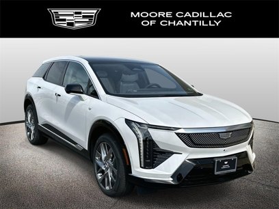 New 2025 Cadillac Optiq Luxury 1