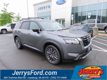 Used 2023 Nissan Pathfinder SL w/ SL Premium Package