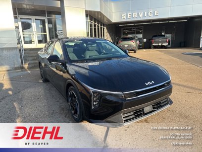 New 2025 Kia K4 EX