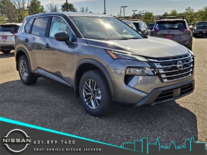 New 2025 Nissan Rogue S