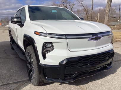 New 2025 Chevrolet Silverado EV RST