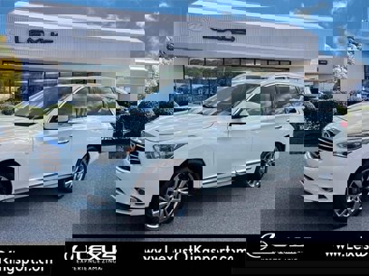 Used 2015 INFINITI QX60 AWD w/ Deluxe Touring Package