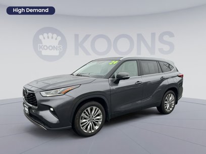 Used 2024 Toyota Highlander Platinum